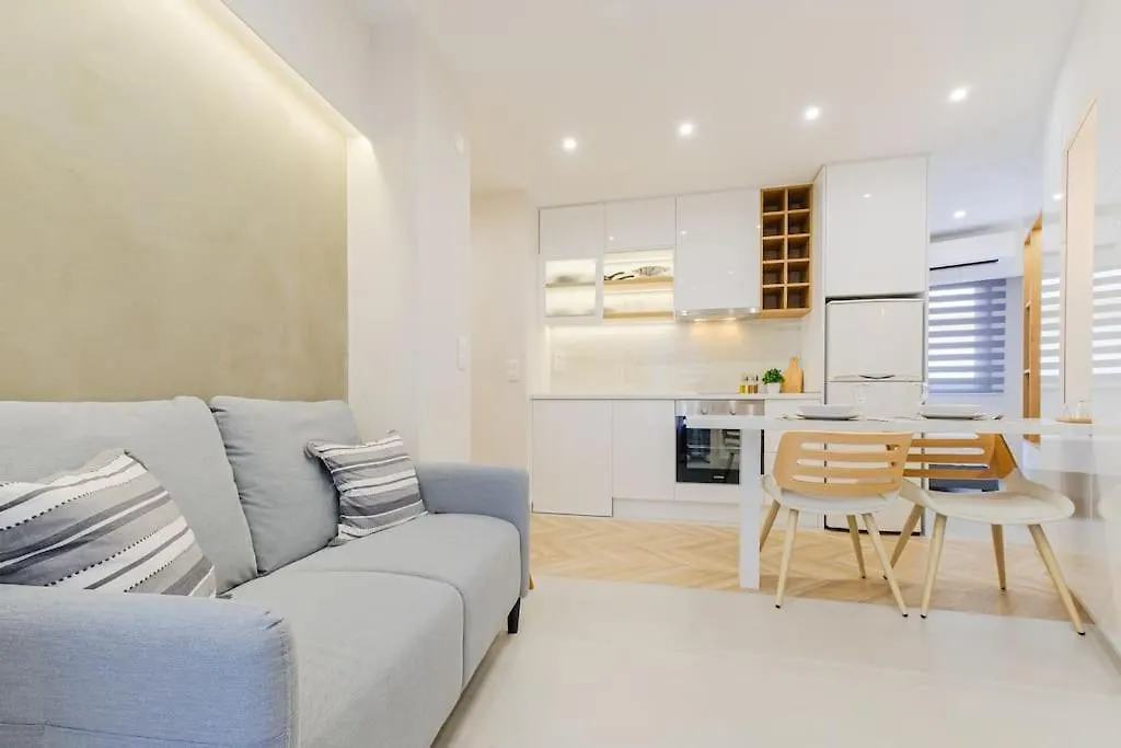 Tsinari Comfort & Luxury Suite, Private Parking Tessalónica 0*,