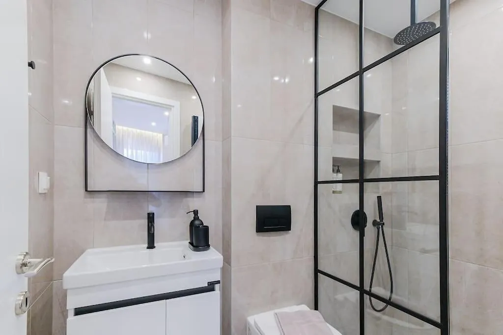 Tsinari Comfort & Luxury Suite, Private Parking Tessalónica Apartamento
