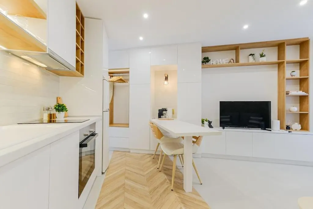 Tsinari Comfort & Luxury Suite, Private Parking Θεσσαλονίκη